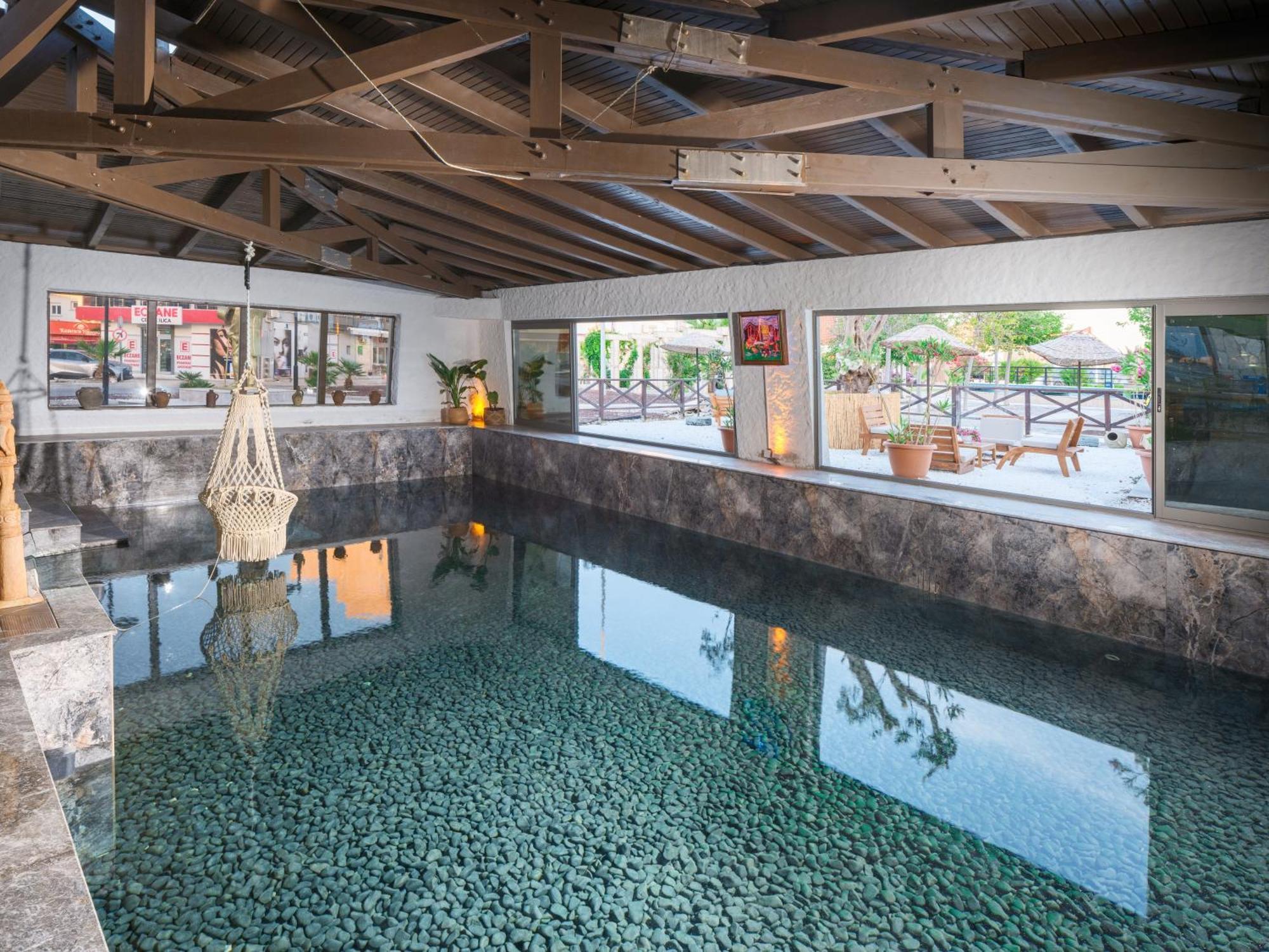 Cumbalica Garden Hotel Çeşme Εξωτερικό φωτογραφία