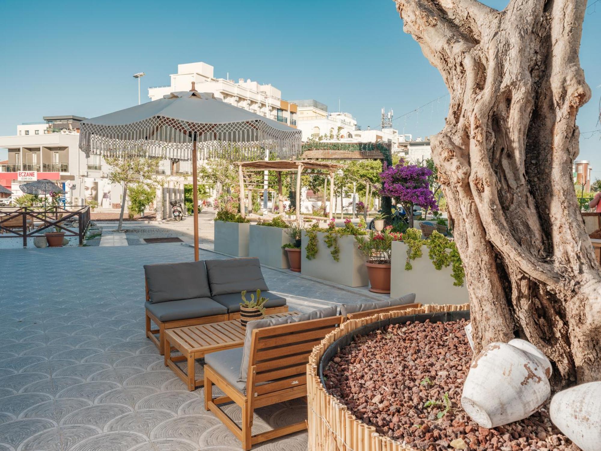 Cumbalica Garden Hotel Çeşme Εξωτερικό φωτογραφία